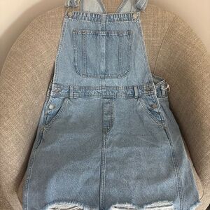 H&M denim pinafore dress - size medium